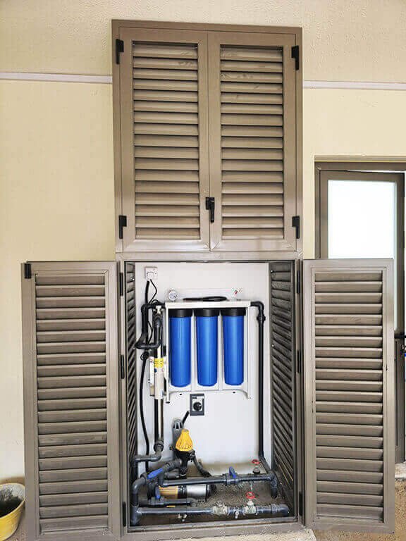 Three-Stage-Jumbo-Filter-12-GPM-Ultraviolet-Sterilizer-UV-02